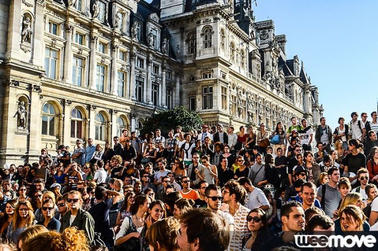 Love Life Parade : 30 concerts live sur Chars à la Bastille