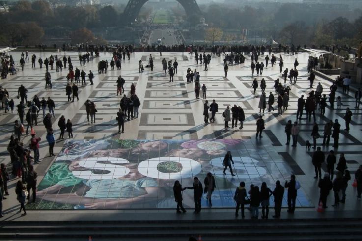 Chanter pour SOS Village d'Enfants au Trocadéro