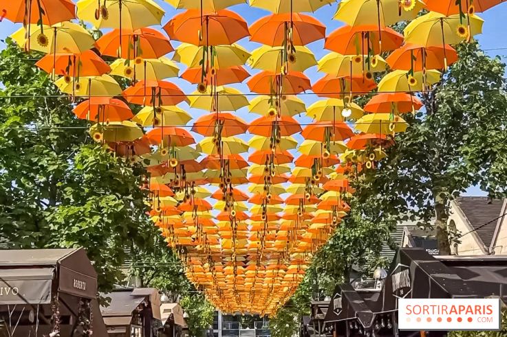 Un ciel de parapluies et tournesols à Bercy Village, l'installation magique de Patrícia Cunha