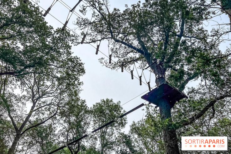 Branches et loisirs, l'accrobranche à la base de loisirs de Saint-Quentin en Yvelines