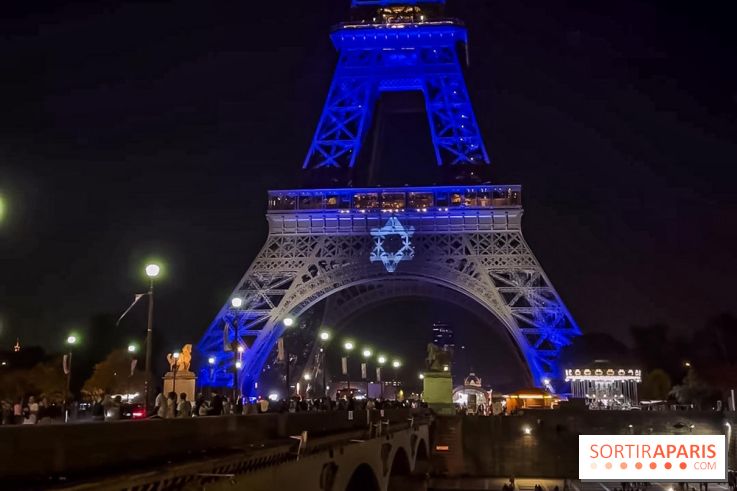 La Tour Eiffel, illuminée aux couleurs d'Israel, en soutien aux victimes