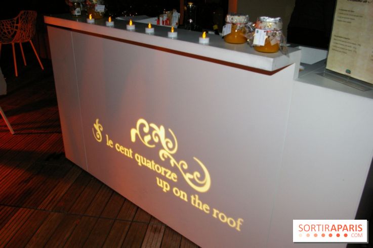 Le bar du 114 up on the Roof