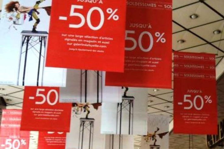 « Pose Shopping » : 4 jours de soldes exclusifs avec Elodie Frégé