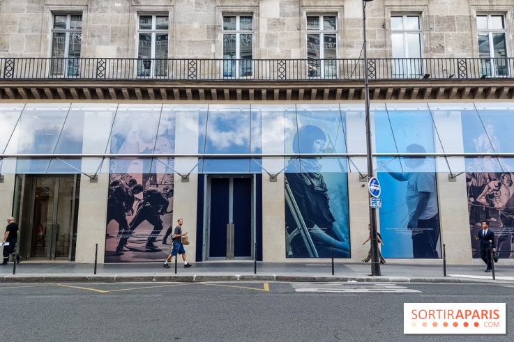 Paris : une installation de photos visible sur la future Fondation Cartier située près du Louvre