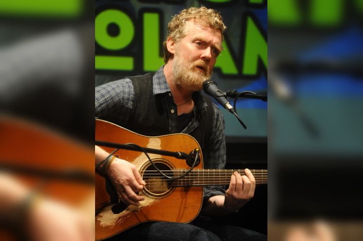 Glen Hansard, le chanteur et musicien irlandais, est décédé à l'âge de 56 ans
