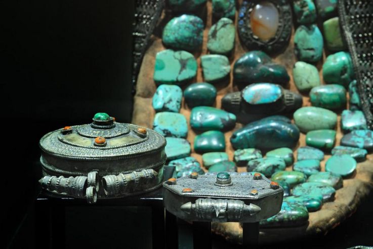 Exposition de Joaillerie ethnique ancienne au Banke hotel 5* Paris