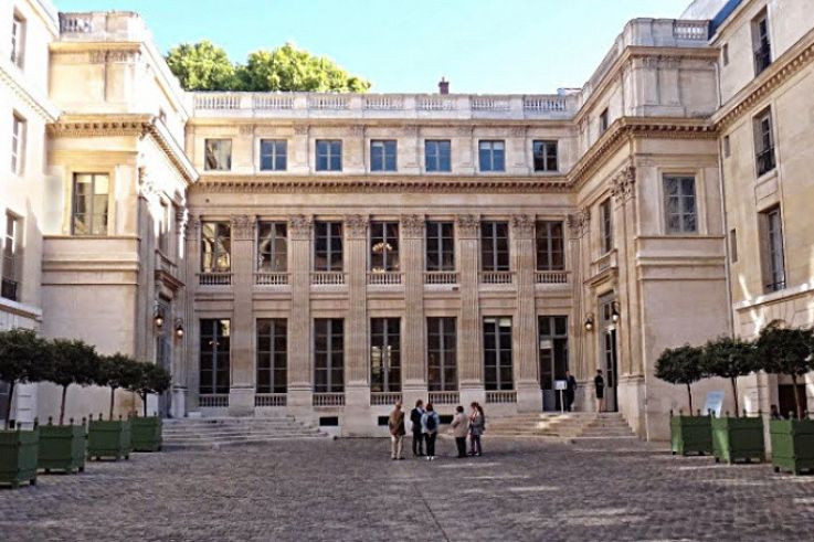 Coronavirus : quels sont les dispositifs d'enseignement à distance ? 