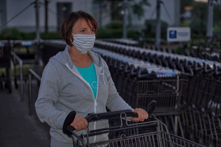 Coronavirus : bientôt des masques grand public "d'une capacité de filtration de 90%" annonce Véran