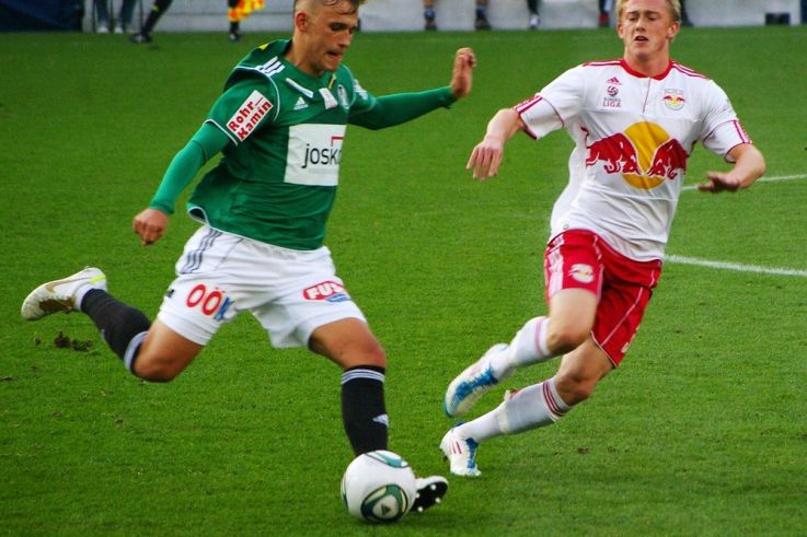 Football : tousser de façon volontaire sera passible d'une expulsion