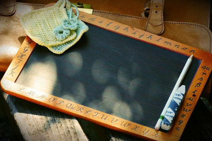 Coronavirus, attestations, hommage à Samuel Paty... comment va se dérouler la rentrée scolaire ?