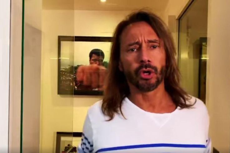 Bob Sinclar revisite la chanson "Ma liberté de penser" en version Covid-19