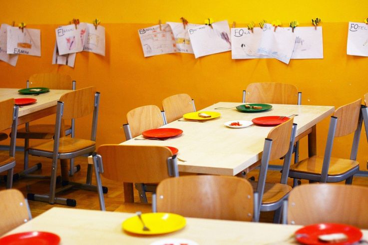 Covid : le menu unique sans viande, une piste envisagée dans les cantines scolaires à Paris