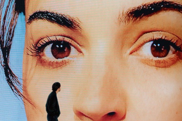 Lomepal en concert à l'Accor Arena de Paris en mars 2023