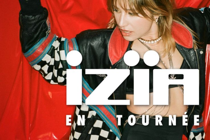 Izïa en concert au Zénith de Paris en février 2023