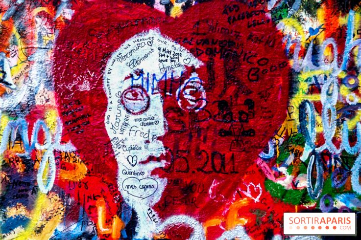 Paris : le mythique mur Lennon s'installe devant le Panthéon