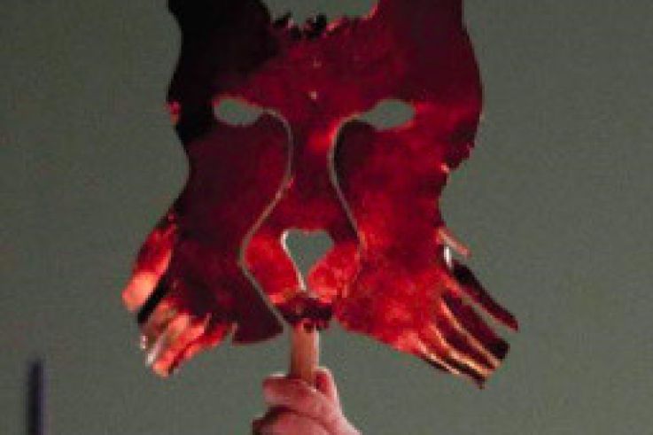 La Conférence des chiens au théâtre Dunois : l'éducation revisitée