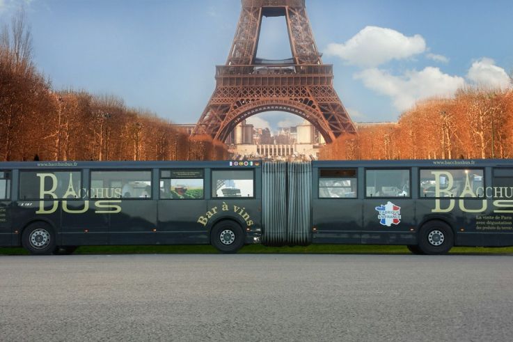 Le Bacchus Bus, le premier bar à vin ambulant !