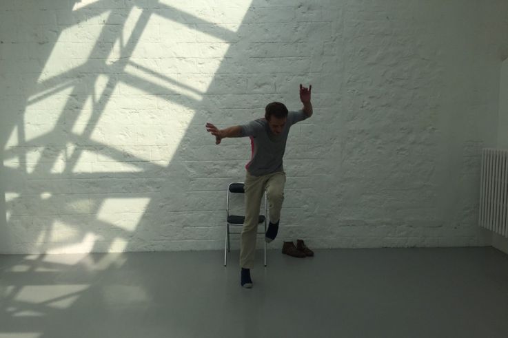 Rémy Yadan dans L'Atrabile, une performance de danse au musée Picasso