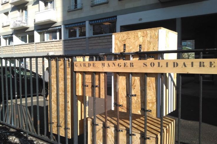 Un garde-manger gratuit rue de Charenton !