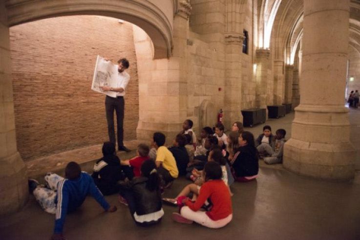 Visites en famille à la Conciergerie, la Sainte-Chapelle et à Notre-Dame