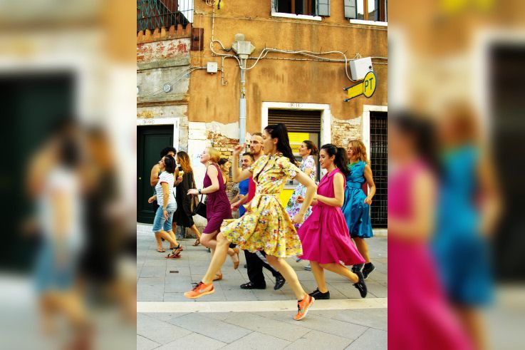La parade de Marinella Senatore au Centre Pompidou