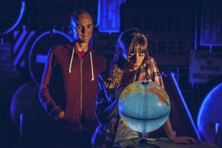 Une cosmonaute est un souci dans notre galaxie, joli spectacle au théâtre Dunois