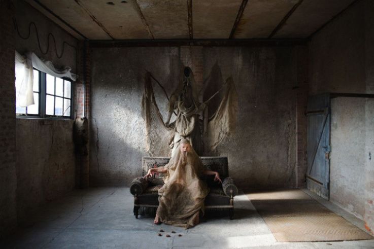 Yannick Unfricht en performances à la Halle Saint-Pierre