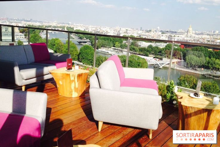 Le Shangri-La Rooftop Lounge
