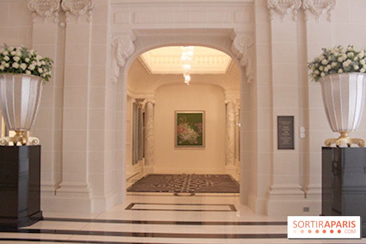 Peninsula : palace, rooftop