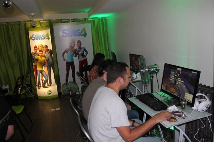 Soirée de lancement Sims 4