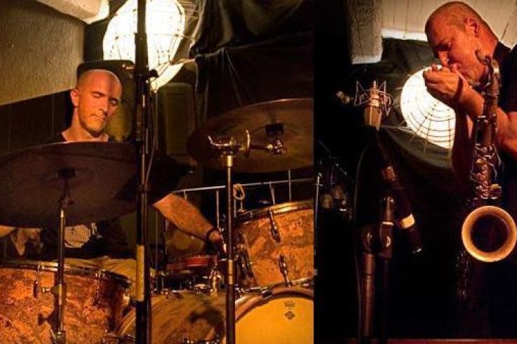 Akosh S. Et Gildas Etevenard