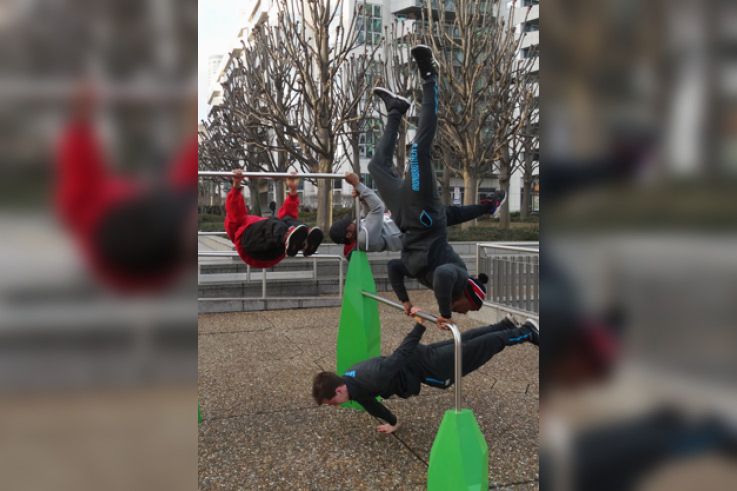 Démonstration de Street Workout à La Défense 