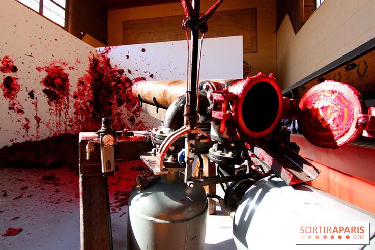 Shooting into the Corner  d'Anish Kapoor au Château de Versailles