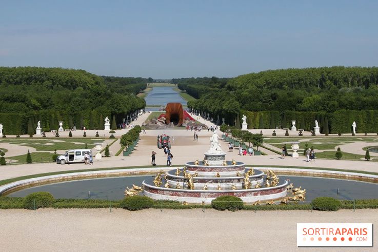 Dirty Corner d'Anish Kapoor au Château de Versailles