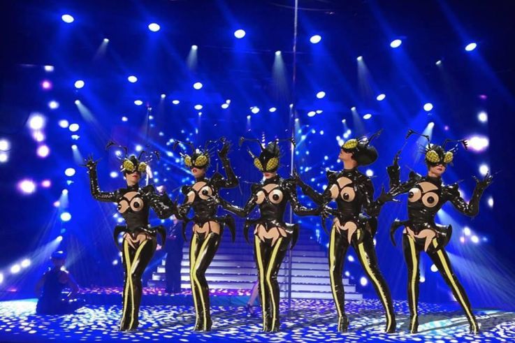 Mugler Follies à la Comédia