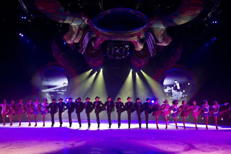 Roue SPEED©Morris Mac Matzen, Holiday on Ice 2012