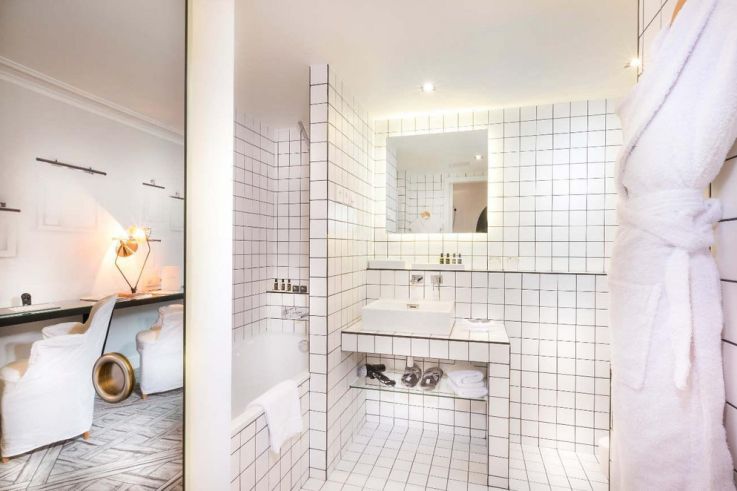 Les chambres de La Maison des Champs Elysées deviennent plus coutures...