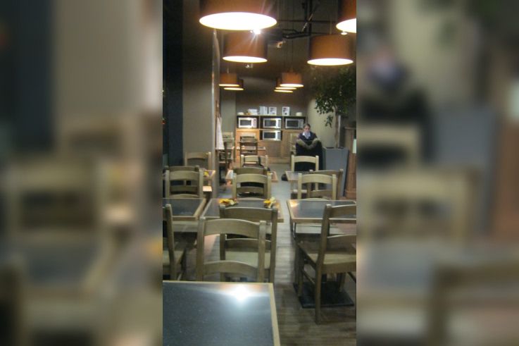 Dish of the Day, Salle et micro onde.