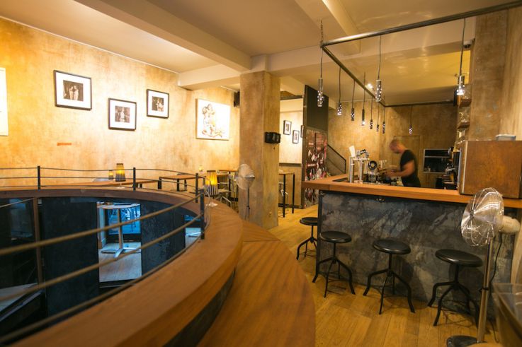 Bar le 153 à Paris