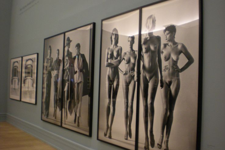 Helmut Newton | Elles arrivent