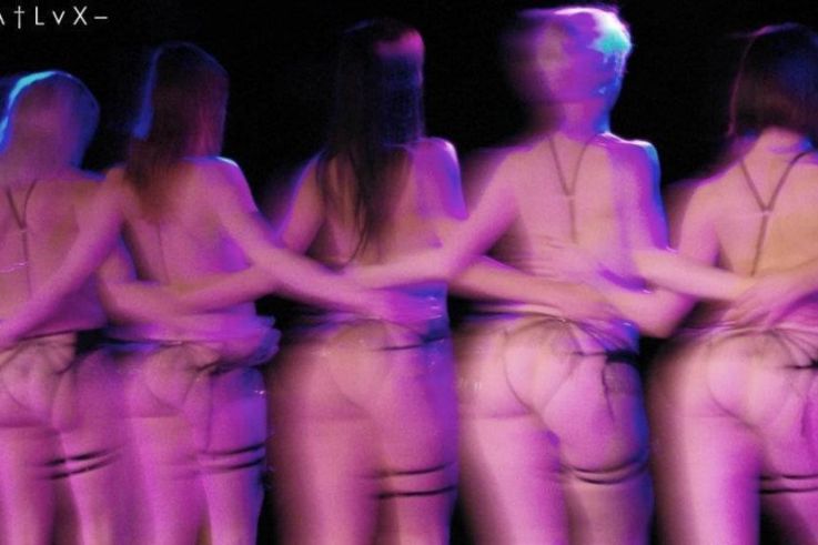 FEMME FOUGUEUSE© dans la Revue "OSEE"