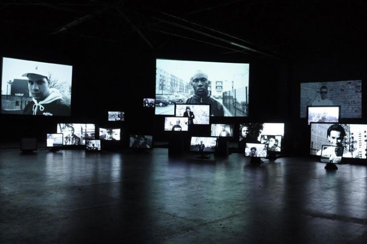 Terres arbitraires, une installation vidéo immersive de Nicolas Clauss