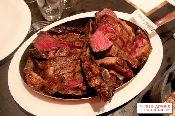 Les Oreilles et la Queue