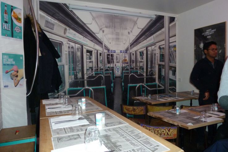 La Station Damrémont, le resto aux airs de station de métro