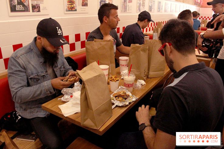 Five Guys, l'ouverture à Bercy Village