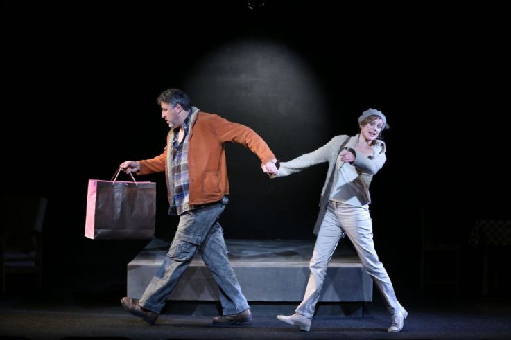 Le mec de la tombe d'à côté