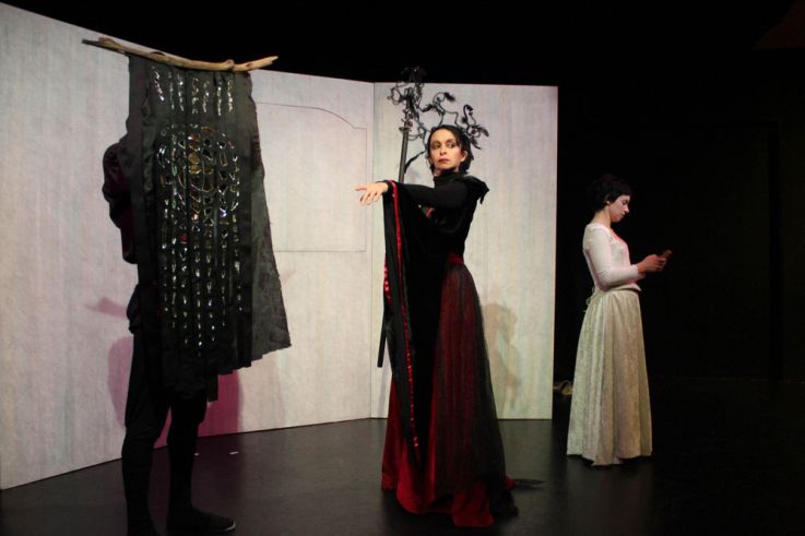 Blanche Neige et le Bois des Sortilèges à la Folie Théâtre