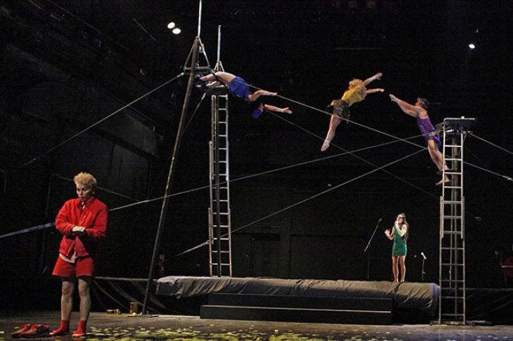 La femme de trop au Théâtre Monfort