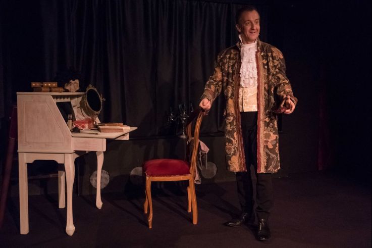 Le tour du théâtre en 80 minutes au Théâtre de Poche