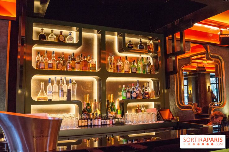 La belle armée : brasserie et bar à cocktail en face de l'Arc de Triomphe